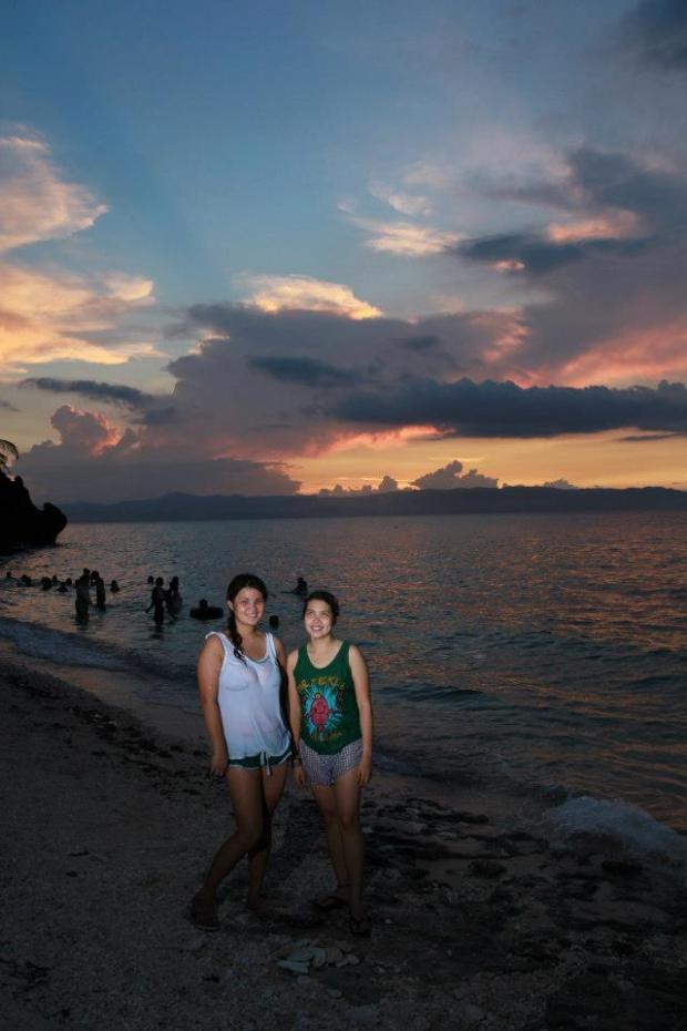 393001_622715811090851_2051559761_n